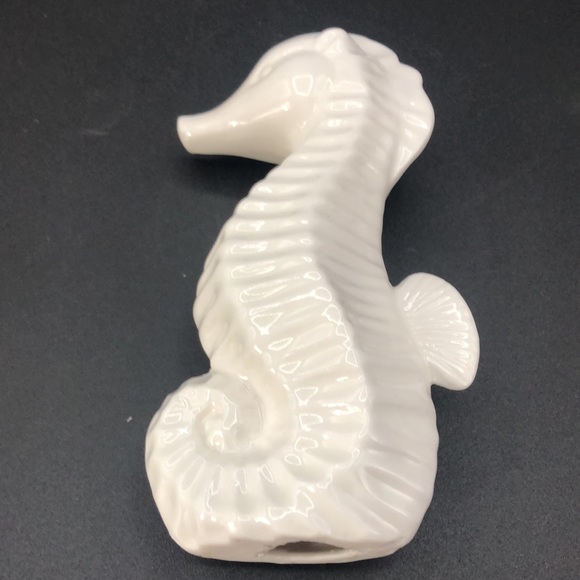 White Ceramic Seahorse Figurine - Picture 6 of 6